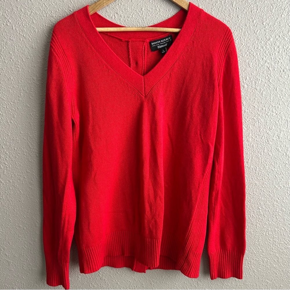Banana Republic Red Italian Fine Merino Wool Cashmere V-neck Button Sweater